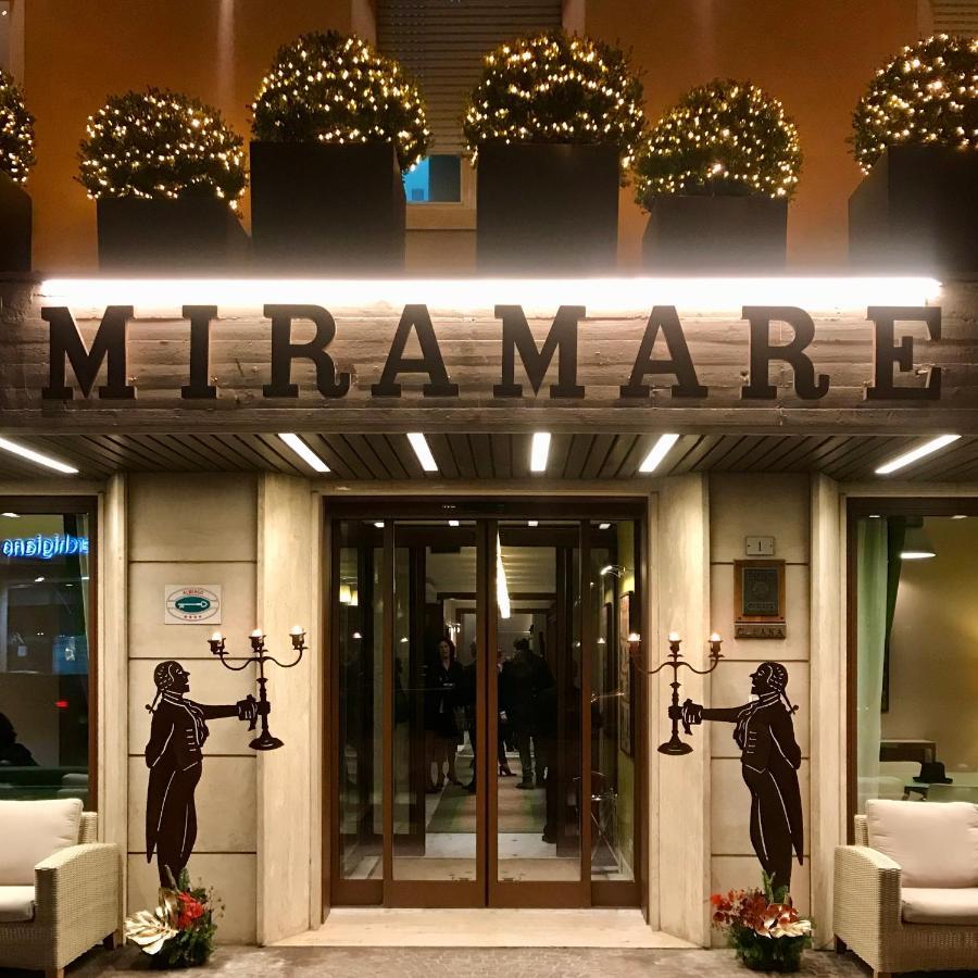 Hotel Miramare ชิวิตาโนวา มาร์เค ภายนอก รูปภาพ