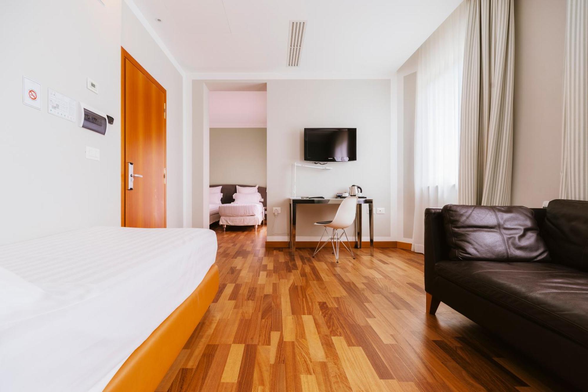 Hotel Miramare ชิวิตาโนวา มาร์เค ภายนอก รูปภาพ